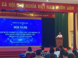 Đảng ủy Hòa Lạc - tập huấn vận hành hệ thống thông tin, đẩy mạnh chuyển đổi số trong cơ quan Đảng