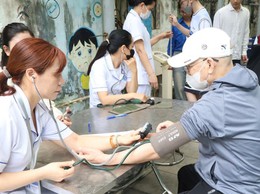 Phường Phú Diễn đẩy mạnh các hoạt động chăm sóc sức khỏe nhân dân