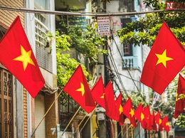 THÔNG BÁO TREO CỜ TỔ QUỐC KỶ NIỆM 30/4 VÀ 1/5