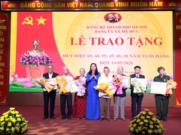 Đảng ủy xã Mỹ Đức trao tặng Huy hiệu Đảng đợt 19/5; tập huấn kỹ năng, nghiệp vụ thu, nộp quản lý đảng phí và sử dụng Hệ thống thông tin giải quyết thủ tục hành chính của Đảng