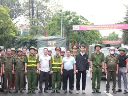 Phường Chương Mỹ ra quân giải tỏa hành lang an toàn giao thông