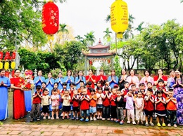 HOẠT ĐỘNG TRẢI NGHIỆM: THAM QUAN DI TÍCH LỊCH SỬ QUÊ HƯƠNG “ĐÌNH LÀNG” THÔN MỤC XÁ; CHÙA SÙNG PHÚC VÀ KHU SINH THÁI 12 CON GIÁP THÔN MỤC XÁ Hòa mình vào cội nguồn – Nâng niu tuổi thơ qua hành trình “Về làng”