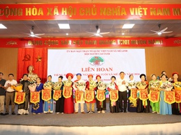 Rộn ràng Liên hoan tiếng hát dân ca người cao tuổi xã Mê Linh năm 2026