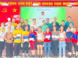 SÔI NỔI GIAO LƯU BÓNG CHUYỀN HƠI CHÀO MỪNG CÁC NGÀY LỄ LỚN