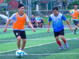 Giao hữu bóng đá chào mừng các ngày lễ lớn