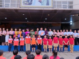 Thắp lửa tình yêu văn học từ sân khấu học đường Phúc Lợi