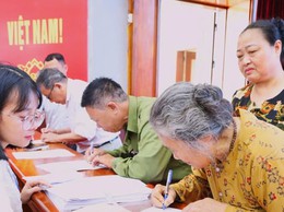 Xã Quang Minh: Thêm 19 trường hợp được bốc thăm nhận đất dịch vụ đợt 6