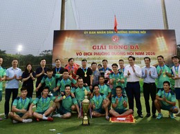 Đội bóng Tổ dân phố Kiên Quyết giành Cúp vô địch Giải bóng đá phường Dương Nội 2026