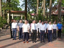 ĐẢNG ỦY – HĐND – UBND – UBMTTQ XÃ HƯNG ĐẠO TỔ CHỨC THĂM VIẾNG NGHĨA TRANG LIỆT SỸ NHÂN KỶ NIỆM 51 NĂM NGÀY GIẢI PHÓNG MIỀN NAM, THỐNG NHẤT ĐẤT NƯỚC