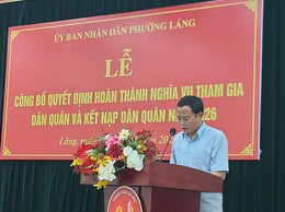 UBND PHƯỜNG LÁNG TỔ CHỨC LỄ KẾT NẠP CHIẾN SĨ DÂN QUÂN NĂM THỨ NHẤT, CÔNG NHẬN HOÀN THÀNH NGHĨA VỤ THAM GIA DÂN QUÂN NĂM 2026 BẢO ĐẢM TRANG TRỌNG