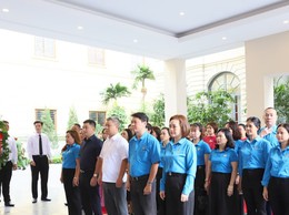 Tăng cường giáo dục truyền thống cách mạng cho công đoàn viên phường Hoàn Kiếm