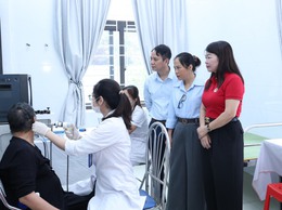 VÂN ĐÌNH TỔ CHỨC “NGÀY HỘI NHÂN ÁI” KHÁM BỆNH, TẶNG QUÀ CHO NGƯỜI DÂN CÓ HOÀN CẢNH KHÓ KHĂN