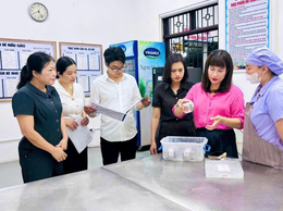 Tăng cường quản lý và đảm bảo an toàn thực phẩm bữa ăn bán trú gắn với nâng cao sức khỏe học sinh trên địa bàn
