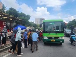 Hà Nội miễn phí xe buýt, metro dịp lễ Giỗ Tổ và dịp kỷ niệm 30/4 -01/5