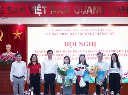 Phường Chương Mỹ trao quyết định điều động, bổ nhiệm và bổ nhiệm lại cán bộ quản lý giáo dục