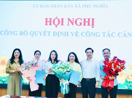 Hội nghị trao quyết định bổ nhiệm đối với lãnh đạo, quản lý cơ quan, đơn vị sự nghiệp công lập trực thuộc UBND xã