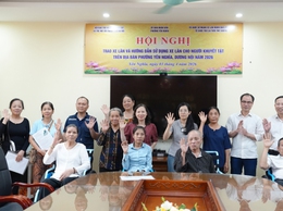 12 người khuyết tật phường Yên Nghĩa và Dương Nội được trao tặng xe lăn