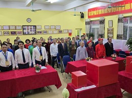 Cử tri trên địa bàn phường Thượng Cát hăng hái đi bỏ phiếu