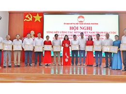 MTTQ xã Đoài Phương quán triệt Chỉ thị 09 của Ban Thường vụ Thành ủy; khen thưởng 38 tập thể, cá nhân có thành tích trong công tác bầu cử