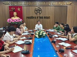 Phường Đông Ngạc họp Ban chỉ đạo đảm bảo vệ sinh an toàn thực phẩm.