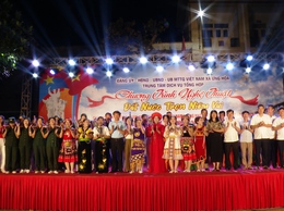 SÔI NỔI ĐÊM VĂN NGHỆ 