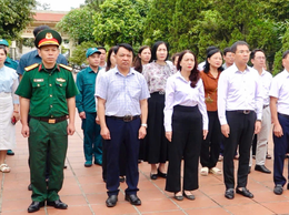 Lễ dâng hương, dâng hoa kỷ niệm 51 năm Ngày Giải phóng miền Nam, thống nhất đất nước (30/4/1975 - 30/4/2026)