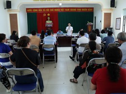 UBND xã Xuân Mai tổ chức hội nghị tuyên truyền, vận động các hộ gia đình, cá nhân có đất thu hồi bàn giao mặt bằng thi công thực hiện dự án đầu tư cải tạo, nâng cấp Quốc lộ 6 đoạn  qua thôn Tiên Trượng, thôn Tiến Ân