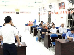 Đồng chí Lê Văn Ân, Phó Bí thư thường trực Đảng uỷ xã dự sinh hoạt thường kỳ tháng 4 năm 2026 tại chi bộ thôn Thượng 1