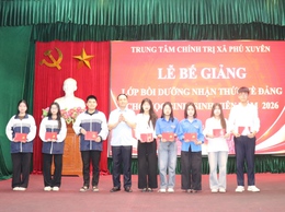 Lễ bế giảng lớp bồi dưỡng nhận thức về Đảng cho học sinh, sinh viên ưu tú năm 2026