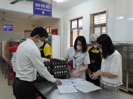 Quảng Oai tăng cường kiểm tra đột xuất, siết chặt quản lý an toàn thực phẩm tại bếp ăn trường học