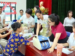 THƯ LÂM CHI TRẢ TIỀN BỒI THƯỜNG, HỖ TRỢ GIẢI PHÓNG MẶT BẰNG DỰ ÁN KHU ĐÔ THỊ ĐA MỤC TIÊU TẠI THÔN LỖ GIAO