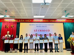 UBND phường Vĩnh Tuy tổ chức Lễ chào cờ và Sinh hoạt dưới cờ tháng 4 năm 2026