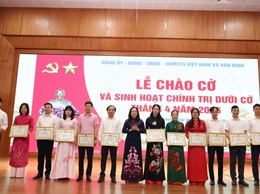 Xã Vân Đình tổ chức Lễ chào cờ và sinh hoạt chính trị dưới cờ tháng 4/2026