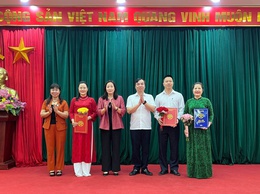 Phường Tây Mỗ tổ chức lễ chào cờ tháng 04/2026