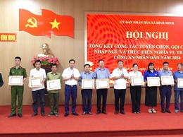 Bình Minh khen thưởng 12 tập thể, 18 cá nhân có thành tích trong công tác giao quân