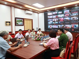 Xã Ứng Thiên tham dự hội nghị hướng dẫn kỹ thuật xây dựng cơ sở dữ liệu đất đai.
