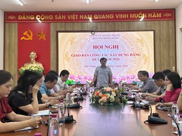 Ban Xây dựng Đảng xã Bát Tràng giao ban công tác xây dựng Đảng quý I/2026 với các chi bộ khối trường học