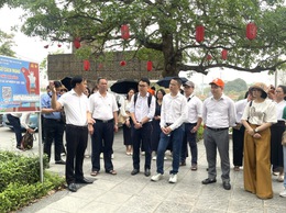 LỚP TRUNG CẤP LÝ LUẬN CHÍNH TRỊ K36B-25 (TW3)  THAM QUAN THỰC TẾ TẠI XÃ ỨNG HÒA.