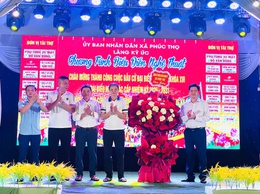 Phúc Thọ rộn ràng Chương trình văn nghệ chào mừng thành công bầu cử, khánh thành Đình và Cổng làng Kỳ Úc