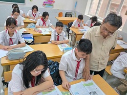 THẦY GIÁO PHẠM ANH MINH –  NGHỊ LỰC PHI THƯỜNG CỦA NGƯỜI THẦY TẬN TÂM
