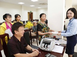 Phường Hà Đông chi trả gần 40 tỷ đồng tiền bồi thường, hỗ trợ đợt I dự án Đường giao thông bao quanh khu tưởng niệm danh nhân Chu Văn An