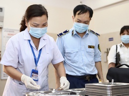 Ba Đình kiểm tra an toàn thực phẩm tại các bếp ăn trường học