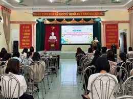 Trạm Y tế xã Xuân Mai đã tổ chức buổi tập huấn kiến thức an toàn thực phẩm (ATTP) cho nhân viên phụ trách y tế học đường và bếp ăn của các trường học công lập trên địa bàn