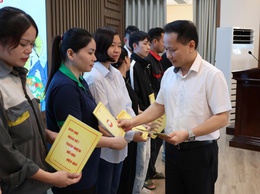 Đông Ngạc phấn đấu 100% cơ sở sản xuất kinh doanh được phổ biến quy định về an toàn lao động
