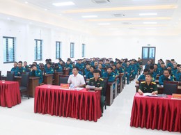 Khai mạc huấn luyện lực lượng dân quân cơ động xã Quốc Oai năm 2026