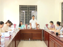 Đoàn giám sát Ban Văn hóa - Xã hội HĐND xã Sơn Đồng kiểm tra công tác y tế cơ sở tại các Điểm Trạm
