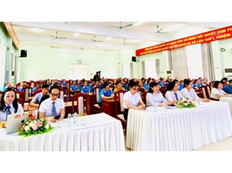HỘI LHPN XÃ NGỌC HỒI ĐẨY MẠNH TUYÊN TRUYỀN LUẬT ĐẤT ĐAI, RA MẮT CÁC MÔ HÌNH CÂU LẠC BỘ PHỤ NỮ THIẾT THỰC