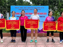 Sôi nổi Giải bóng chuyền hơi trung, cao tuổi phường Tây Mỗ năm 2026