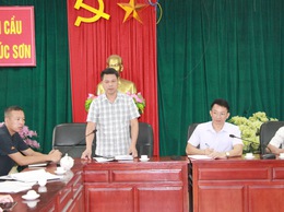 UBND xã Phúc Sơn triển khai các biện pháp giải tỏa vỉa hè, lòng lề đường, tăng cường bảo đảm văn minh đô thị
