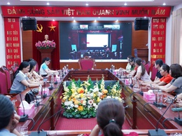 Hội LHPN phường Chương Mỹ tổ chức tuyên truyền Luật An ninh mạng và kỹ năng phòng tránh lừa đảo trên không gian mạng